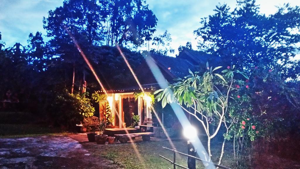 The Local Story Resort Ban Mon Talaeng 外观 照片