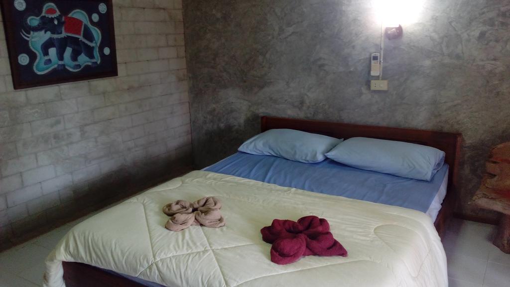 The Local Story Resort Ban Mon Talaeng 外观 照片