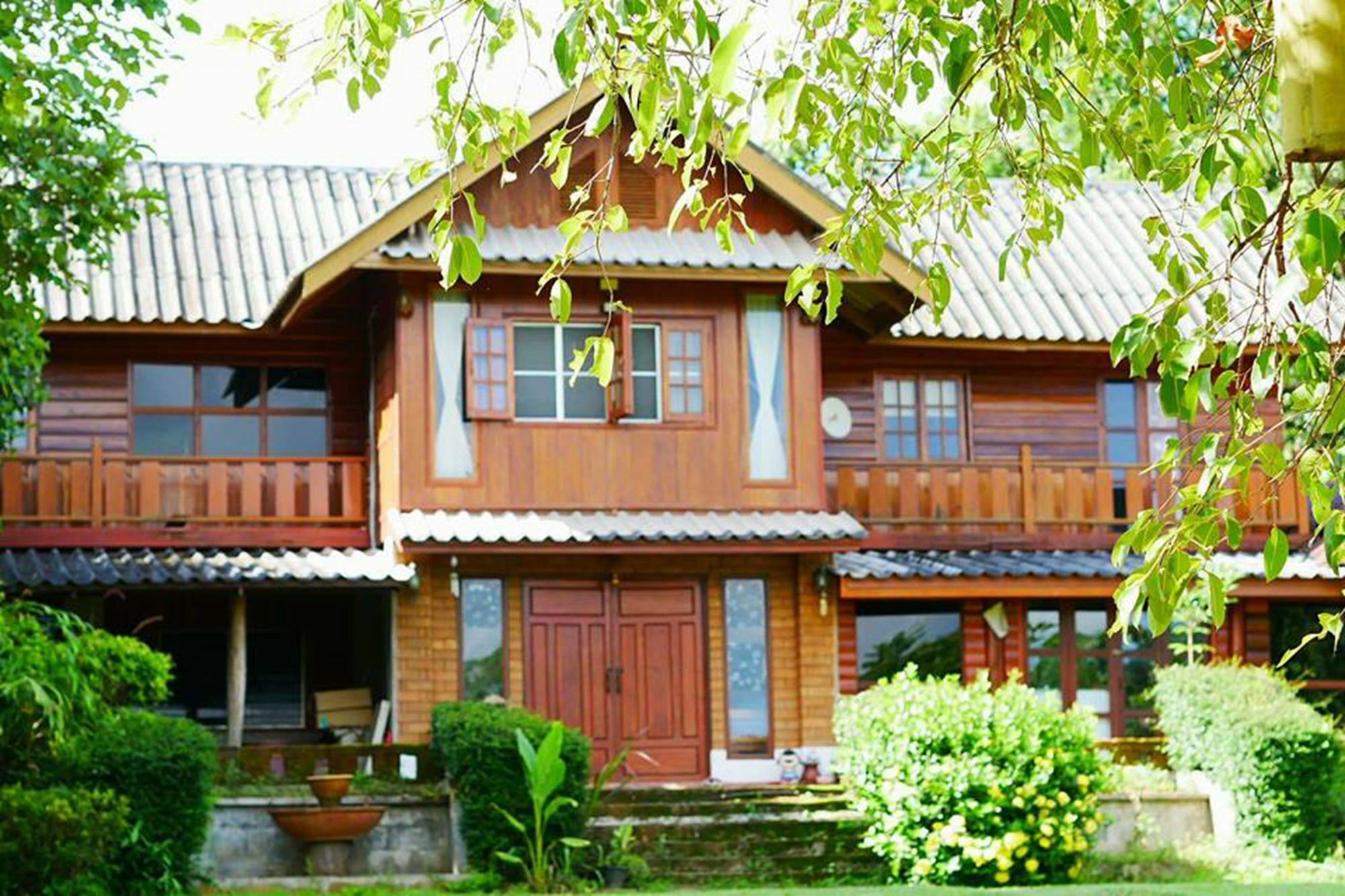 The Local Story Resort Ban Mon Talaeng 外观 照片