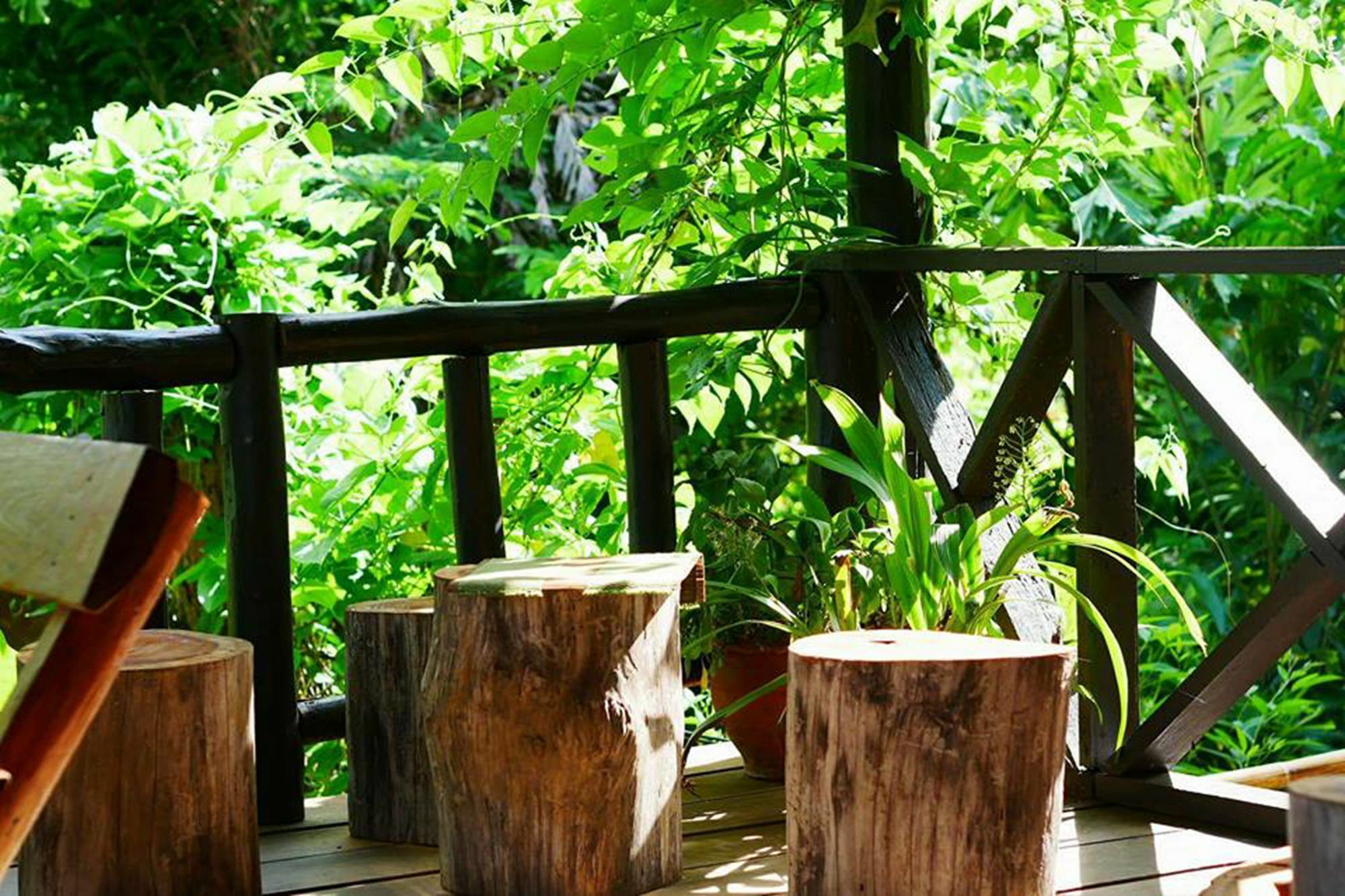 The Local Story Resort Ban Mon Talaeng 外观 照片