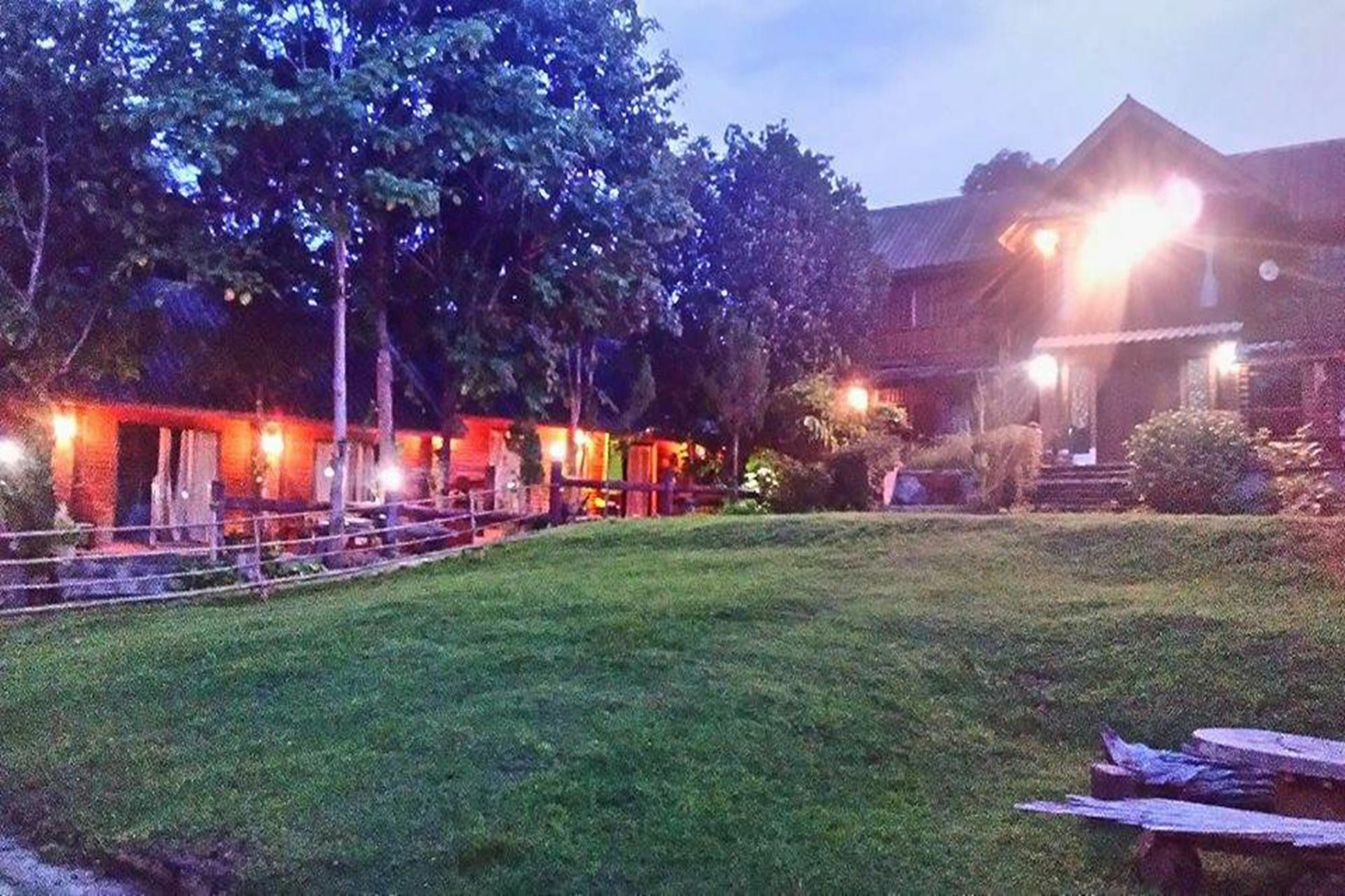 The Local Story Resort Ban Mon Talaeng 外观 照片