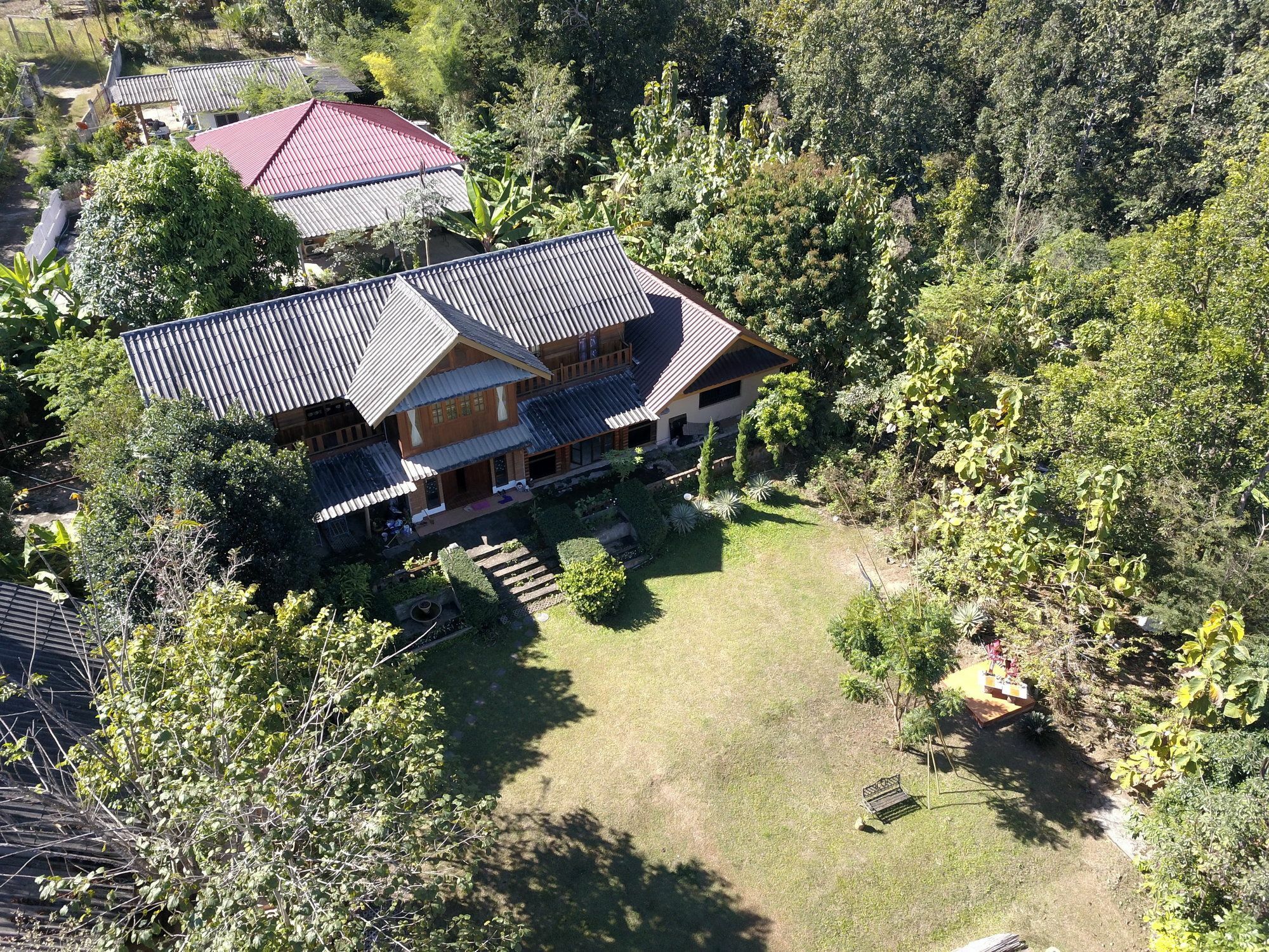 The Local Story Resort Ban Mon Talaeng 外观 照片